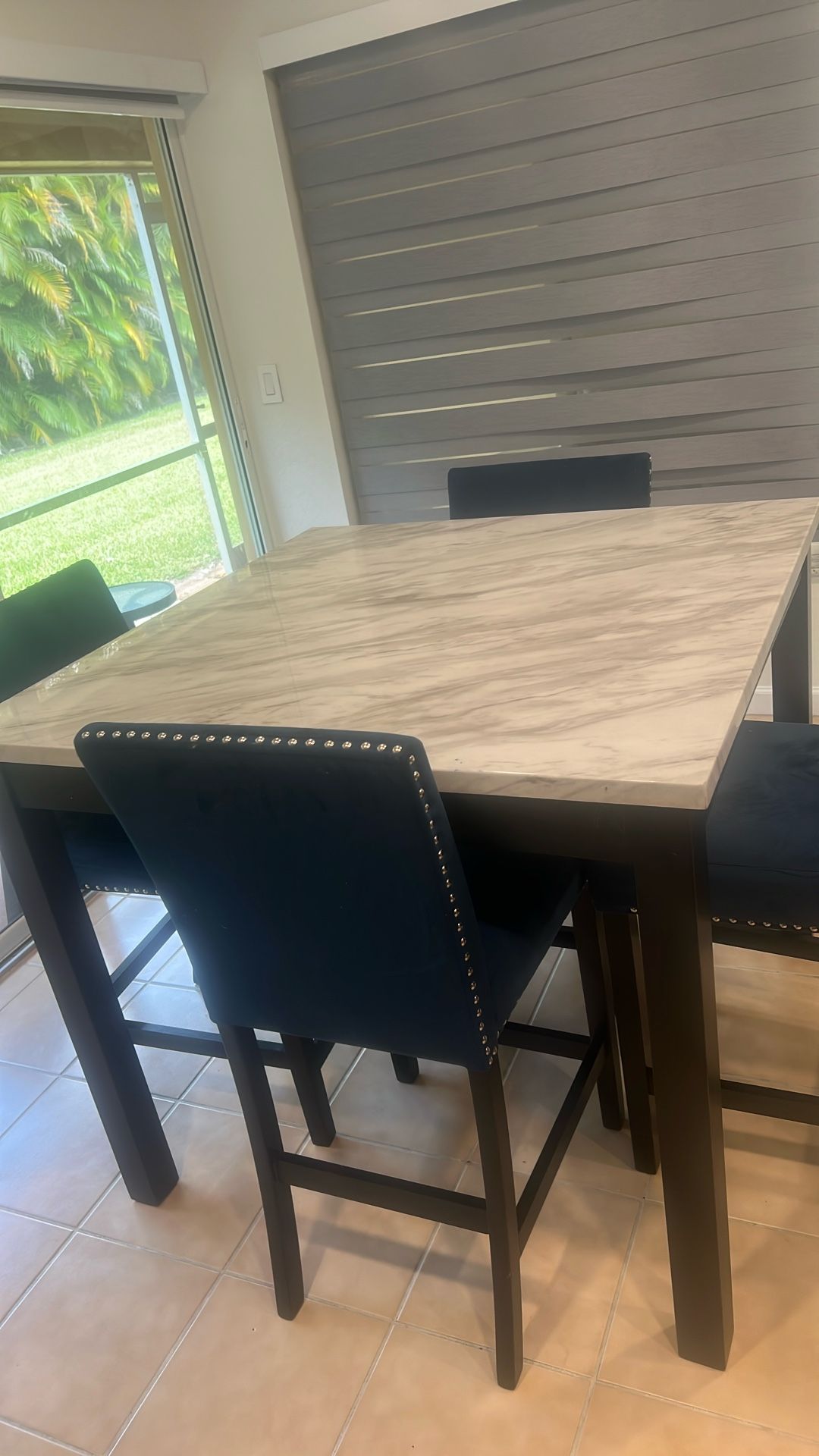 I Have A Tables For Sale With 4 Chairs