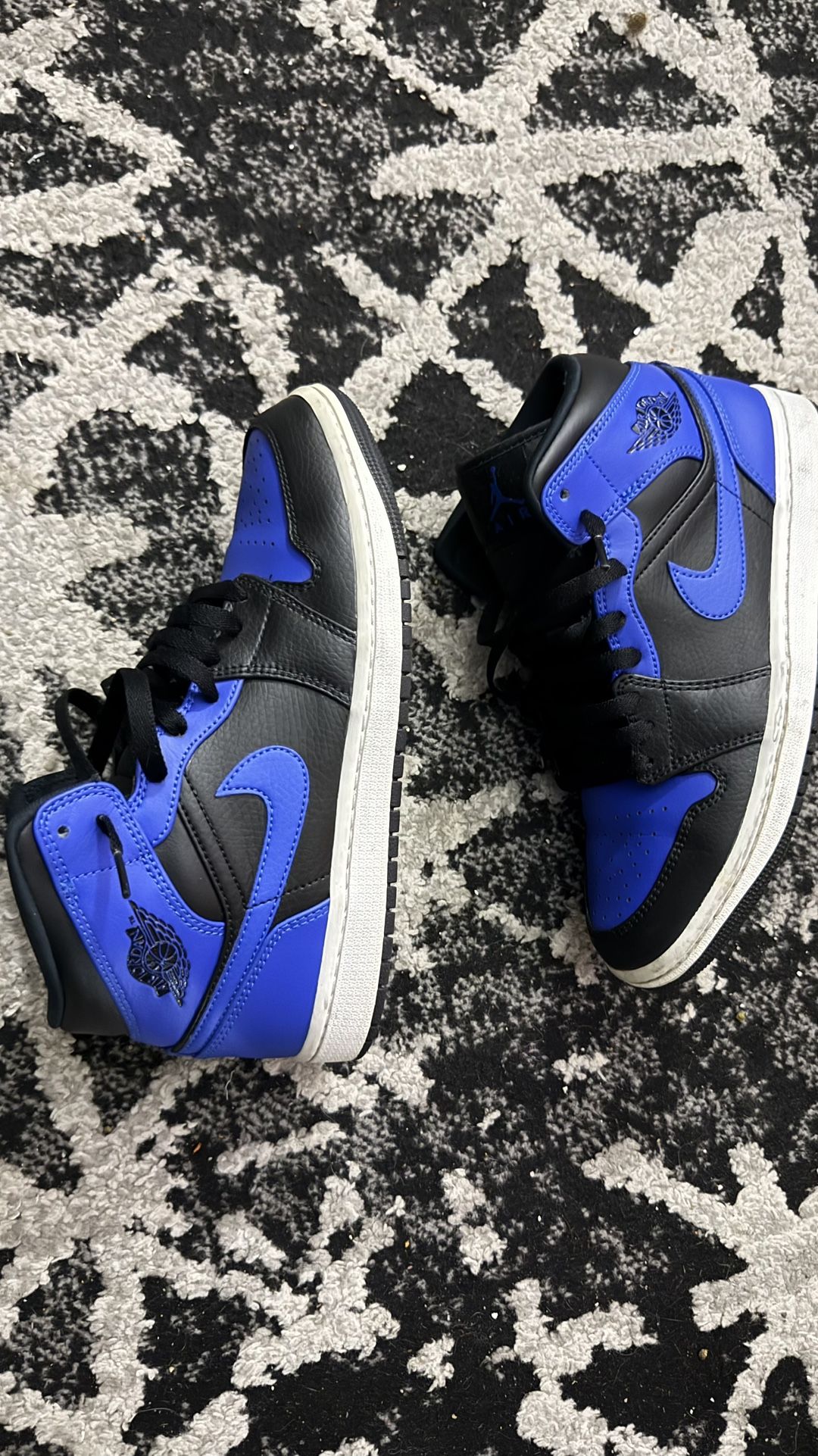 jordan 1 mid ‘ Royal ‘