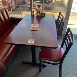 Restaurant Table And Chairs 