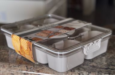 Brookstone 8 - COMPARTMENT DIVIDED SERVING TRAY NEW