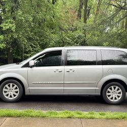 2015 Chrysler Town And Country 