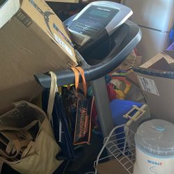 NordicTrack Treadmill – Excellent Condition, Pickup Only