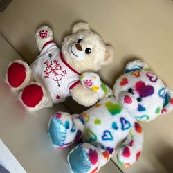 Pair Of saints Valentines Build A Bear WorkshopPlushes Both Good Condition No Stains No Ripped EachOne$10.00or Both$15.00