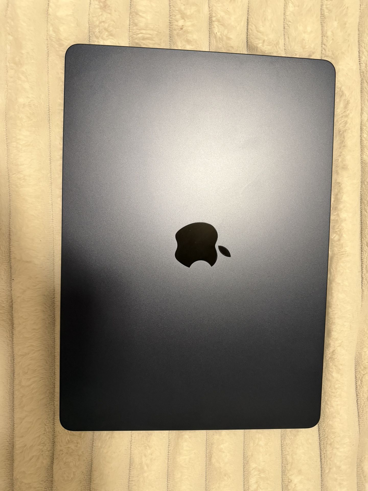 2023 13-inch MacBook Air with M2 chip