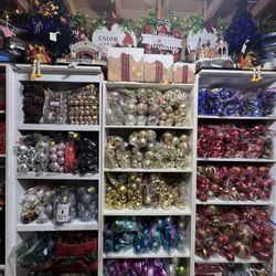 Christmas In July Antique And Vintage Collection 