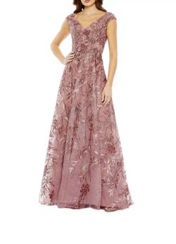 Mac Duggal Embroidered Gown Pink Size 8 