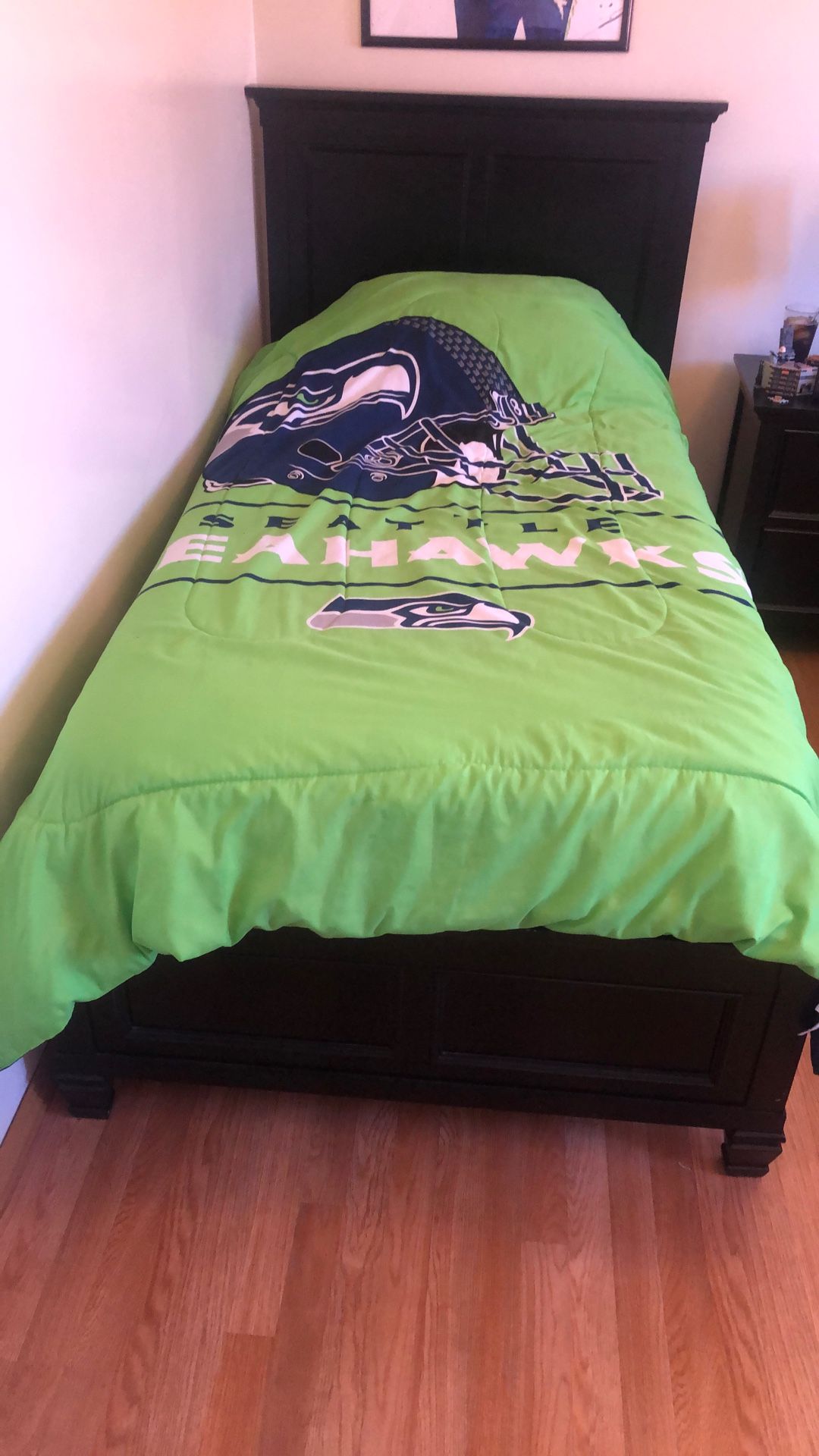 Twin Bed