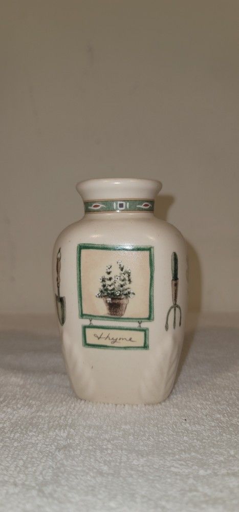 Pfaltzgraff Small Vase 