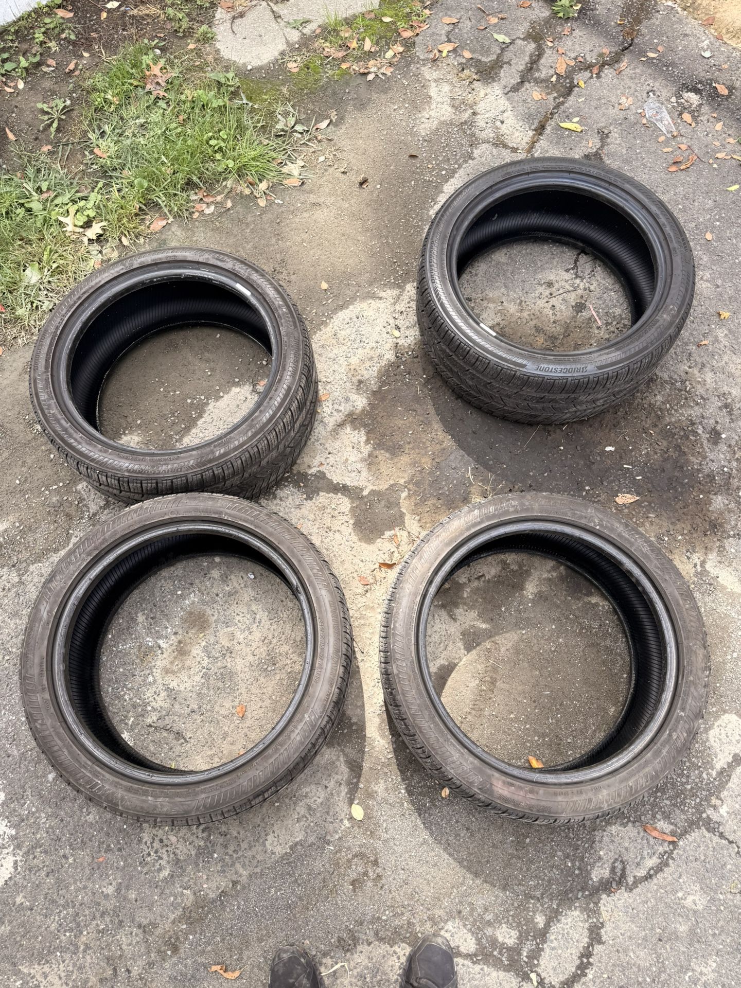 245/40/18  (4 Tires)