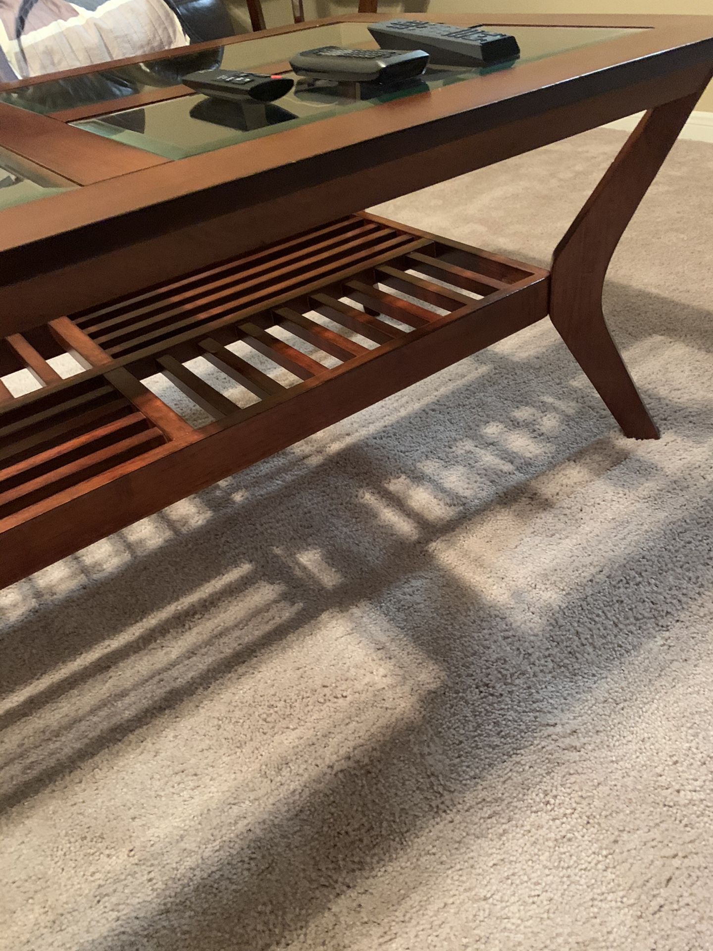 Coffee table good condition.
