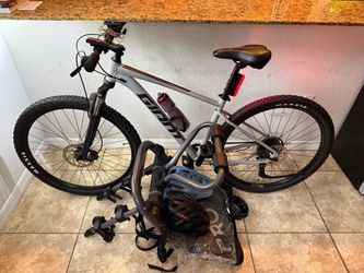 Bike Giant talon 2 with accesories
