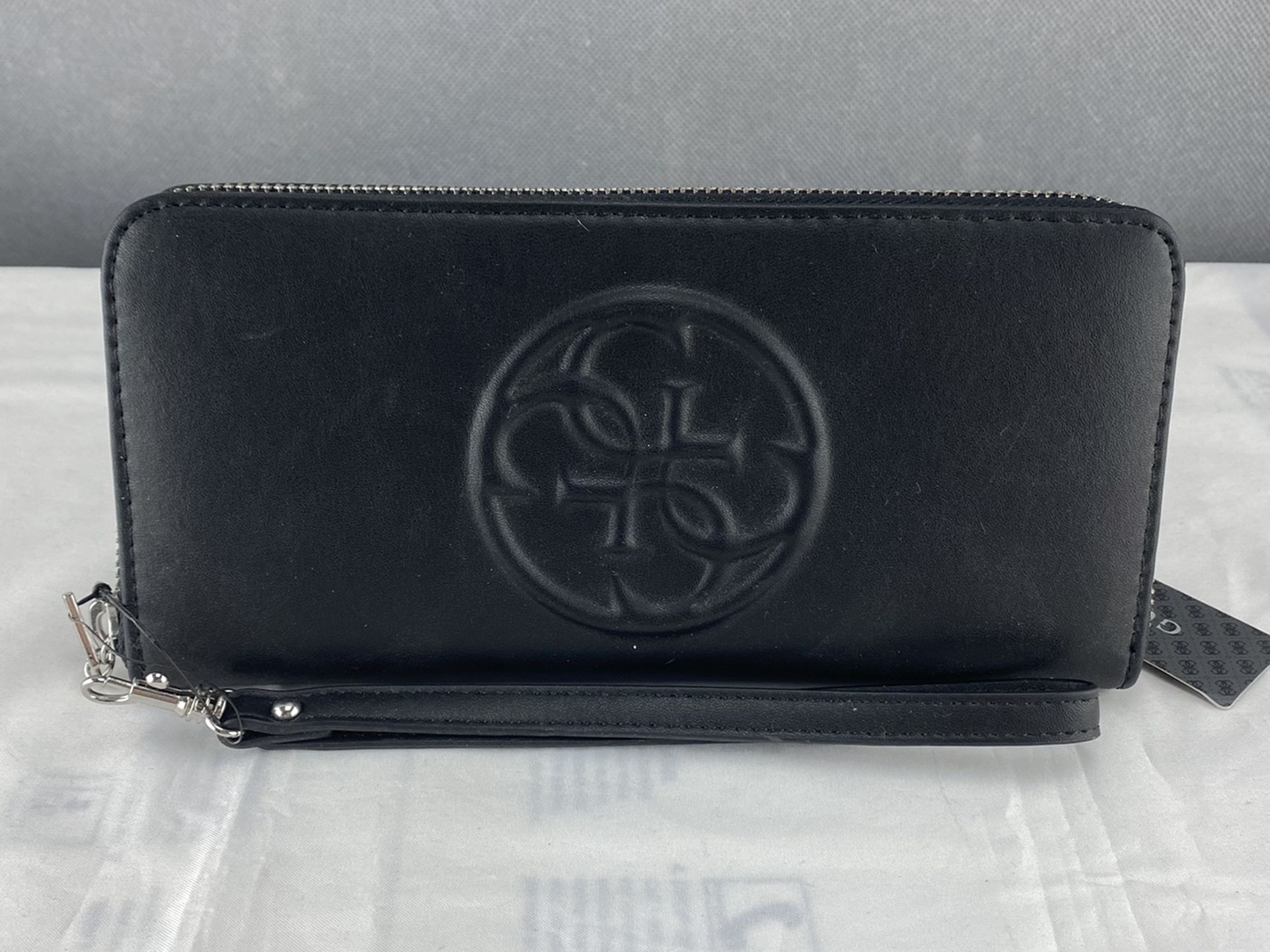 Guess wallet
