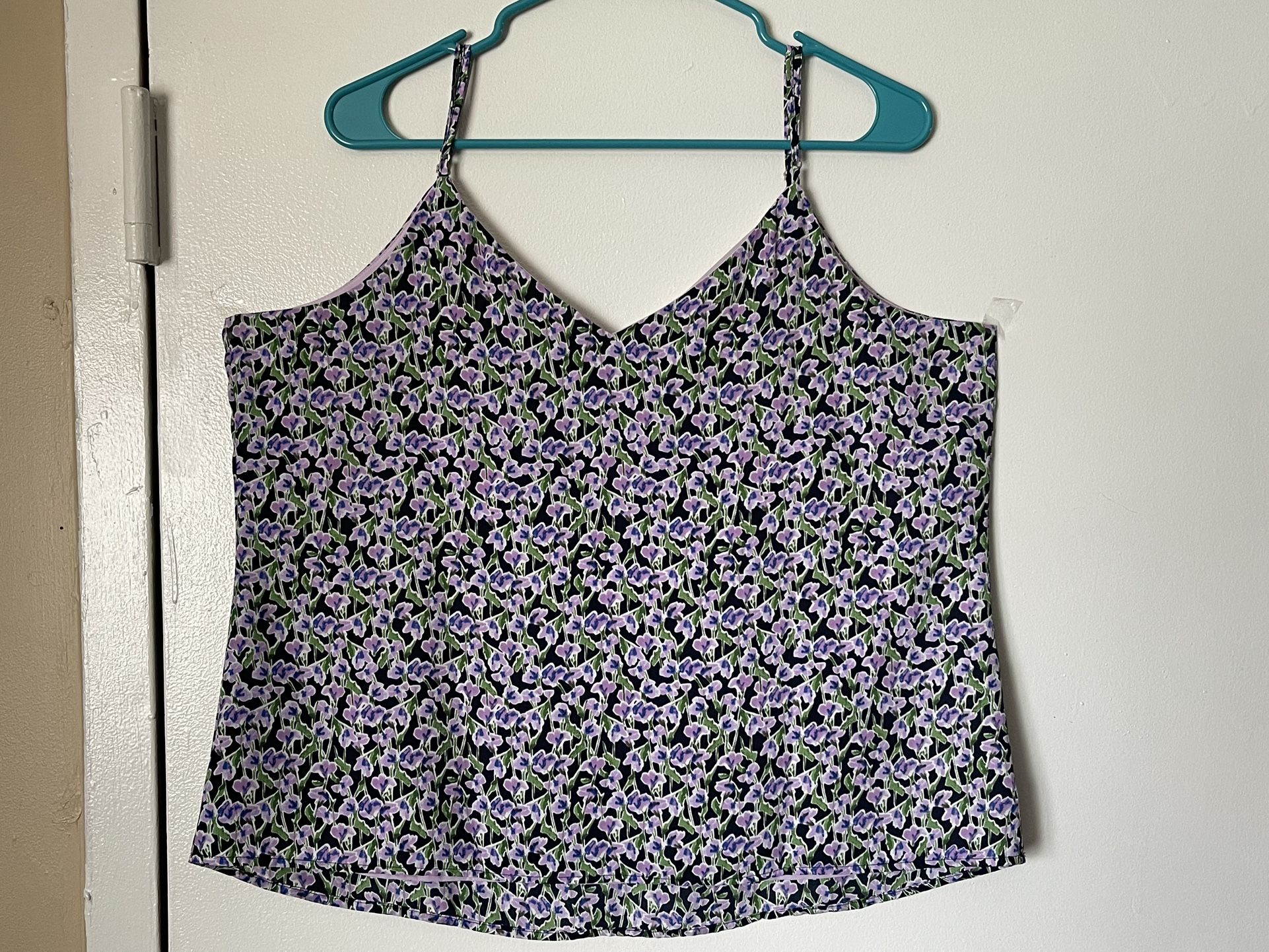 Banana Republic: Women's large cami, purple and black floral print.
