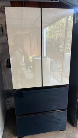 Refrigerator 2025