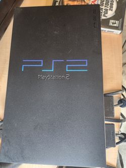 PS2  3 Games 2 Controllers From 2001
