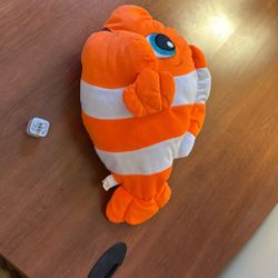 Free , Finding Nemo Plush Toy 