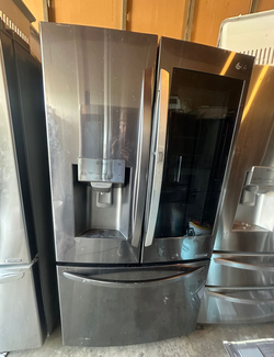 LG 4-Door French Door Smart Fridge