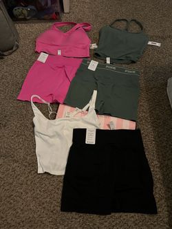 VS/pink women medium sets new all for $80