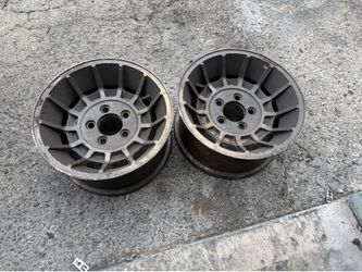 Two Appliance 14x7 inch vector alloy rims. 5 on 4.5 lug classic cars