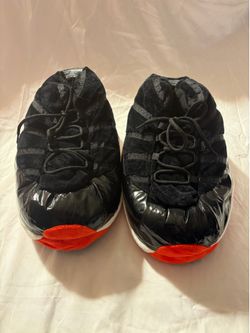 Jordan 11 “Bred” Plush Slippers
