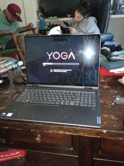 Lenovo yoga 7 2 in 1 touchscreen