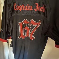 Vintage Pirates Of The Caribbean Jersey (Disney Resorts) Never worn