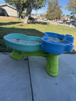 Sand Put For Kids To play 