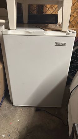 Small refrigerator
