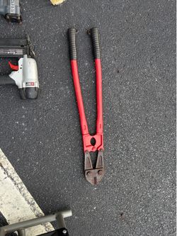 Heavy-Duty Bolt Cutters