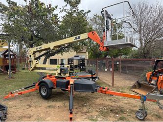 JLG T350 Towable Manlift
