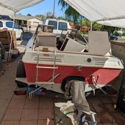 Seawirl Fishing & Skiing. New Transon Seal, New Carpet Install,new Distributer And New Plug Wires, New Sparkplugs. Good Running Conditions