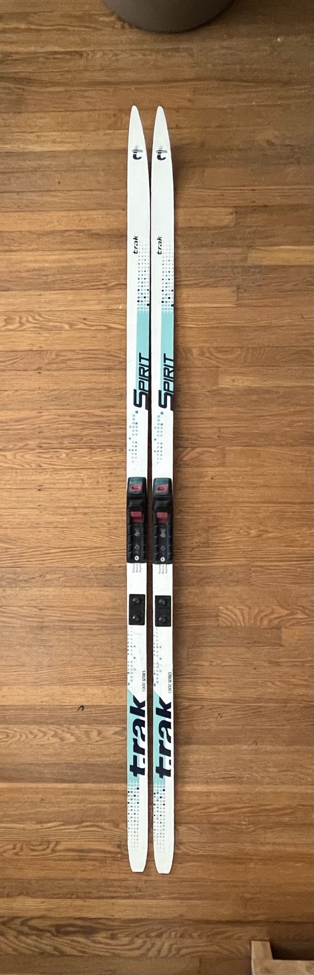 X County Skis - Trak 1000 Series - Asymmetric (195cm) w/ Rottefella BC NNN Binding