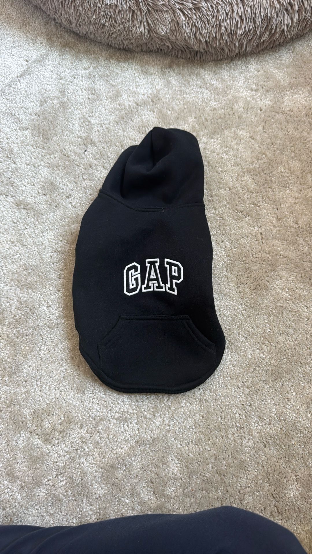 Gap Black dog Sweater