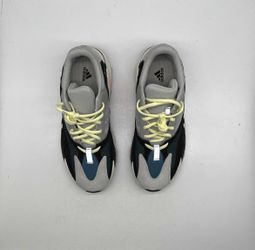 Yeezys 700 Size 10.5 Bundle Deal 