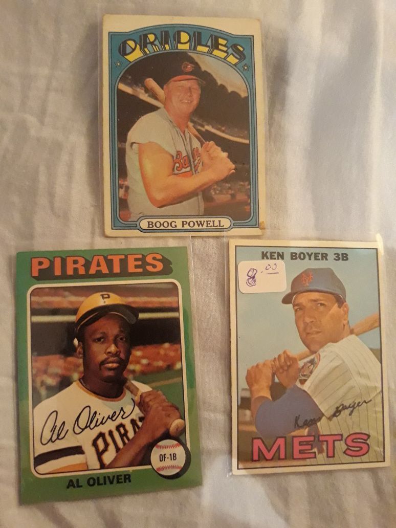 15 vintage baseball cards