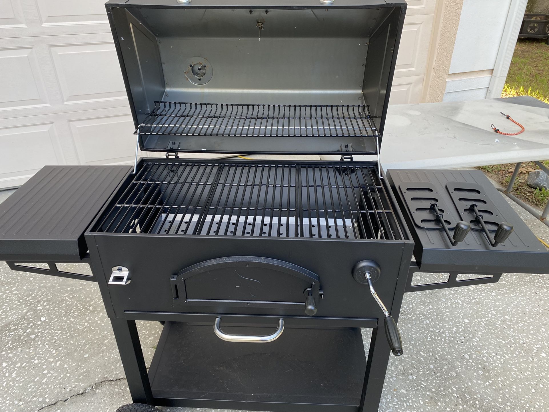 New BBQ GRILL