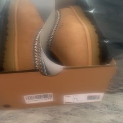 Ugg Tasman