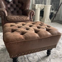 Pier 1 Imports Tufted Ottoman w/ Nailhead Trim