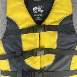 Bass Pro Shop Youth Life Vest