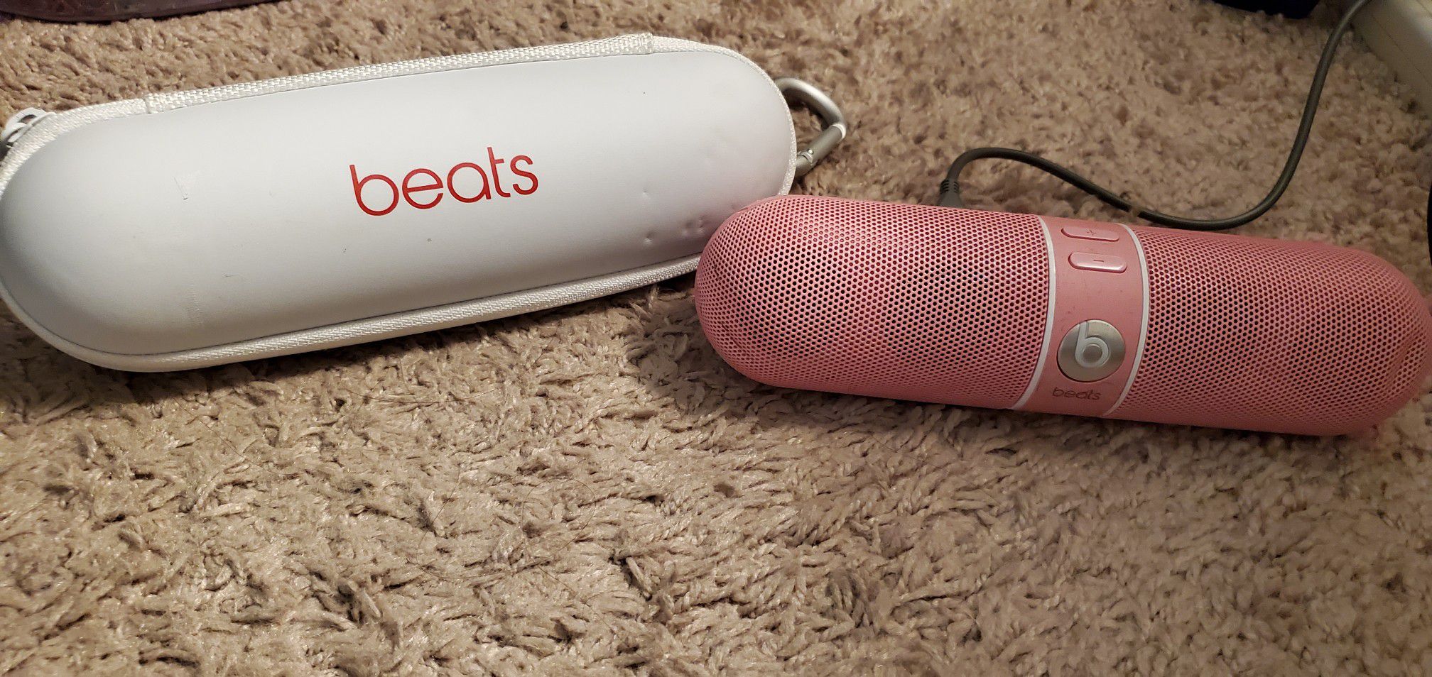 BEATS Pink Portable Pill Speaker