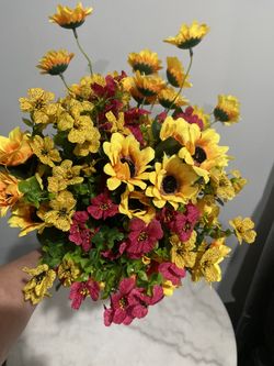 Artificial Flowers (12 Pieces) New