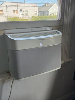 10,000 BTU Frigidaire WiFi Smart connected air conditioner