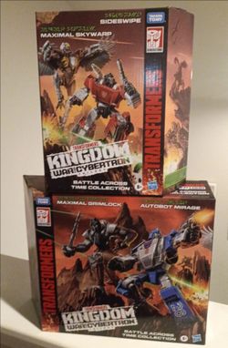 Hasbro Transformers Kingdom Battle Across Time Collection. (3)