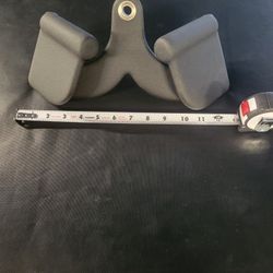 Lat Pull Bar Attachment 