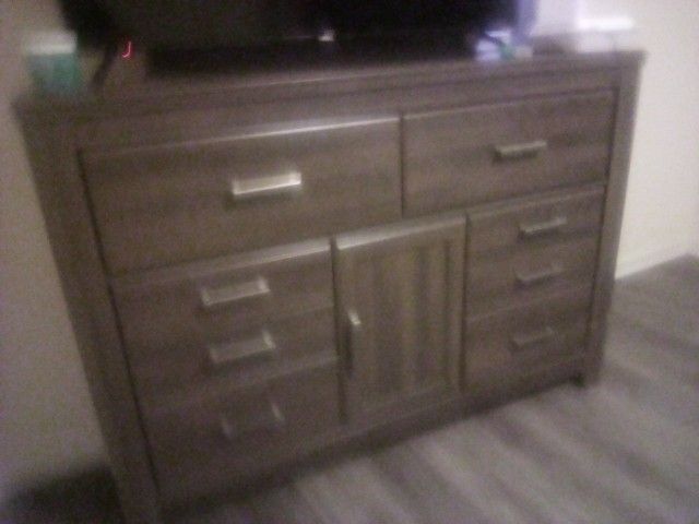 Full Bedroom Set Sofa And Loveseat Both With Recliners And The Bedroom Set Comes With A Nightstand The Dresser Footboard Headboard Box Spring