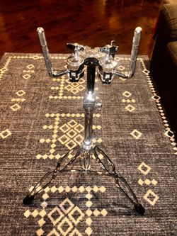 9000 DW Double Tom Stand Chrome