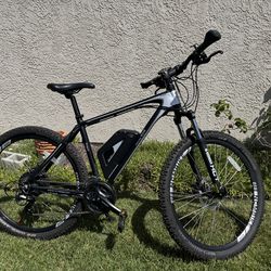 27.5” 21 speed NCM Prague E-MTN e-bike with Shimano gears (36v13ah) - 40 mile range (Battery won’t turn on)