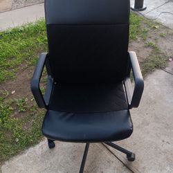 !! Desk Chair Firm Price 