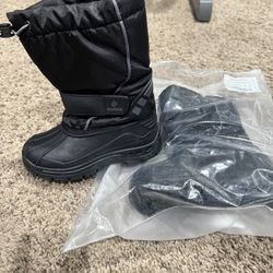 Little Kids Snow Boots Sz 11