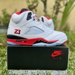 Jordan 5 Fire Red Black Tongue New